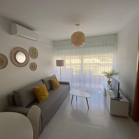 Aquario Rr18 Apartment La Pineda Ngoại thất bức ảnh